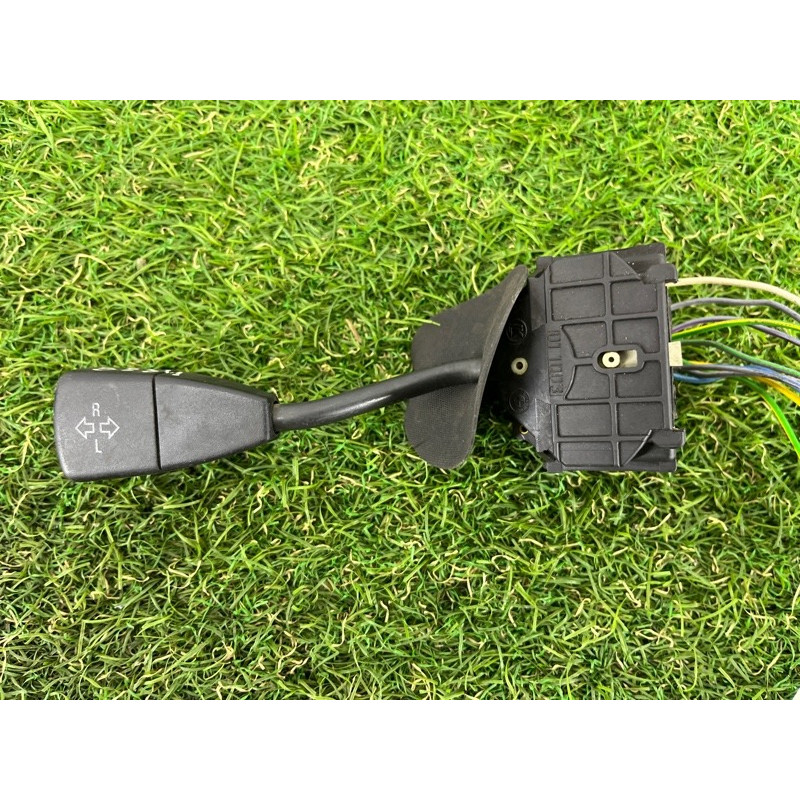 Переключатель поворотов (электрика) BMW 5-series E34 1994 M50b20 61311388473