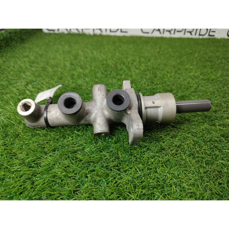 Главный тормозной цилиндр (тормозная система) BMW 7-series E38 34311165543