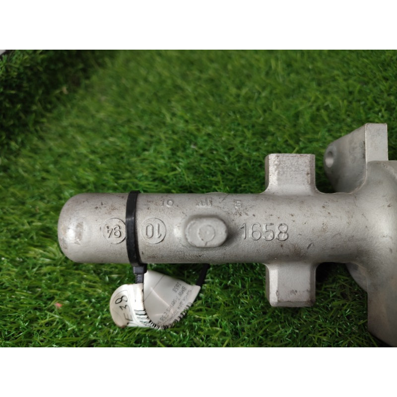 Главный тормозной цилиндр (тормозная система) BMW 7-series E38 34311165543