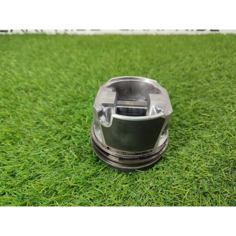 Поршень (двигатель и элементы) Volkswagen Amarok 2H 2012 2.0 03L107065N001