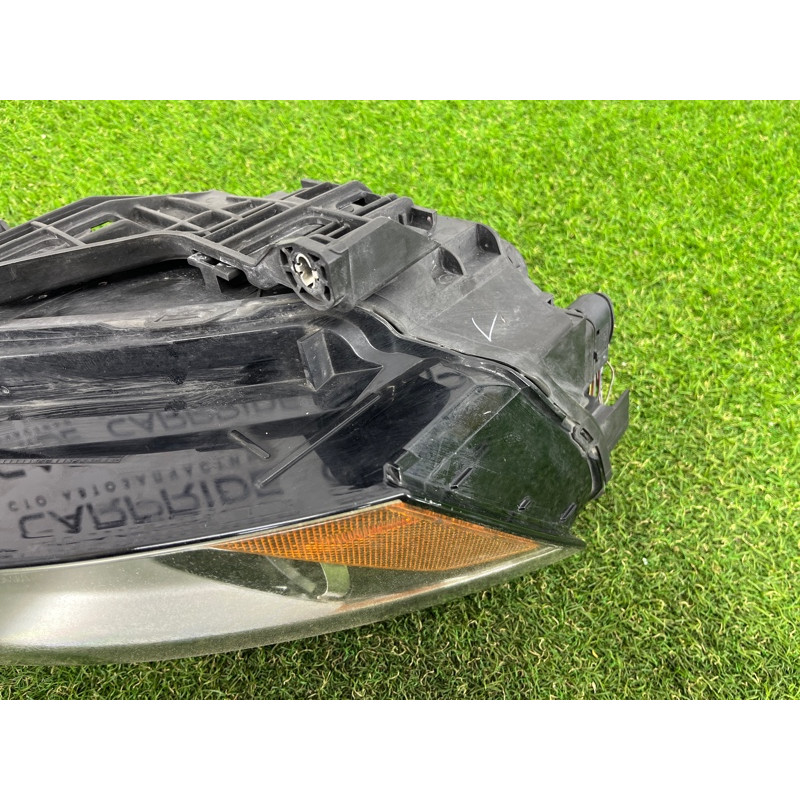 Фара (оптика) AUDI Q5 8R 2012 3.2 CALB 8R0941030AH