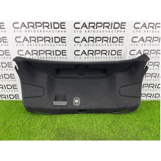 Обшивка крышки багажника