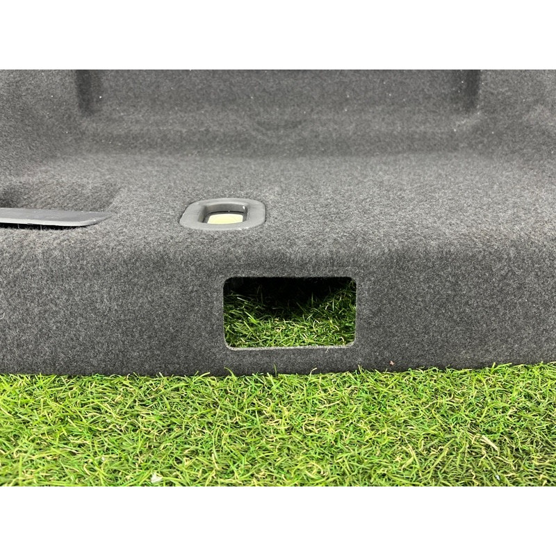 Обшивка крышки багажника (салон) AUDI A3 8V 2018 2.0 CZRA 8V5867975HCA9