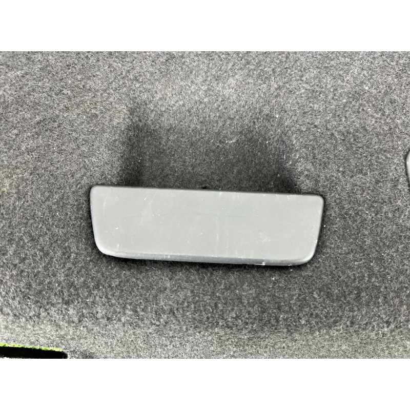 Обшивка крышки багажника (салон) AUDI A3 8V 2018 2.0 CZRA 8V5867975HCA9