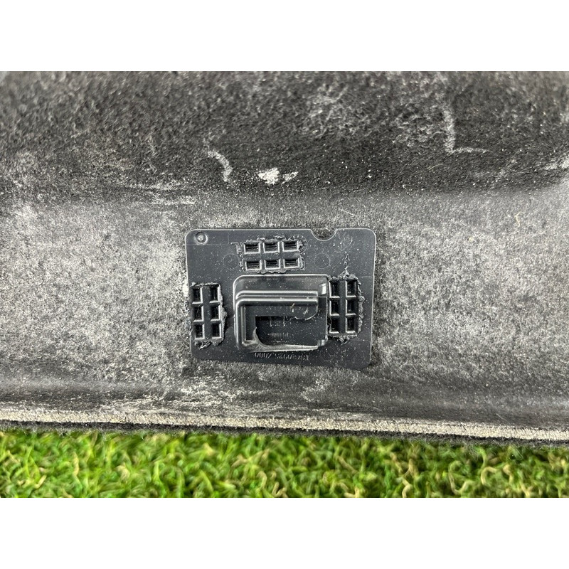 Обшивка крышки багажника (салон) AUDI A3 8V 2015 1.8 8V5867975CCA9