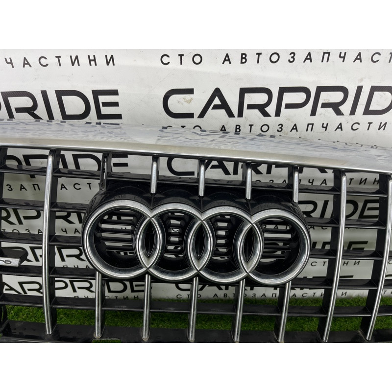 Решетка радиатора (наружные элементы кузова) AUDI Q5 8R 2012 3.2 CALB 8R0853651PT94