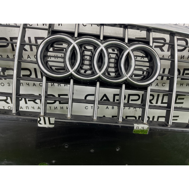 Решетка радиатора (наружные элементы кузова) AUDI Q5 8R 2012 3.2 CALB 8R0853651PT94