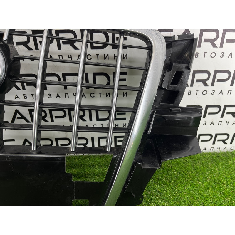 Решетка радиатора (наружные элементы кузова) AUDI Q5 8R 2012 3.2 CALB 8R0853651PT94
