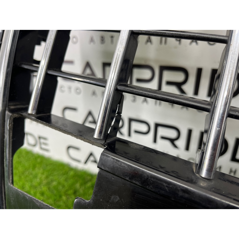 Решетка радиатора (наружные элементы кузова) AUDI Q5 8R 2012 3.2 CALB 8R0853651PT94