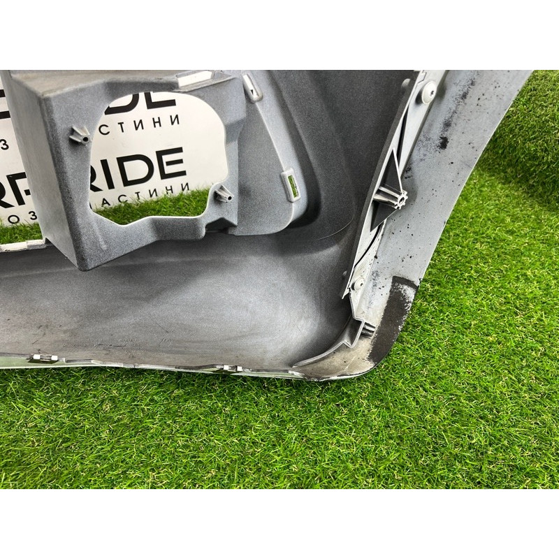 Бампер (наружные элементы кузова) AUDI Q5 8R 2012 3.2 CALB 8R0807105BGRU