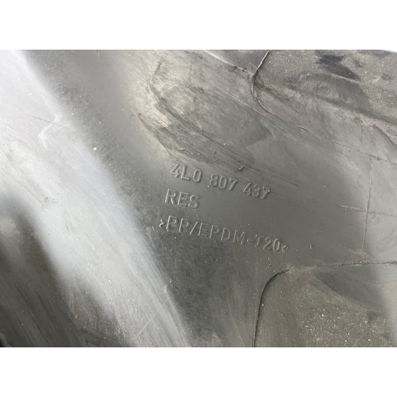 Бампер (наружные элементы кузова) AUDI Q7 4L 2007 3.6 4L0807105BGRU