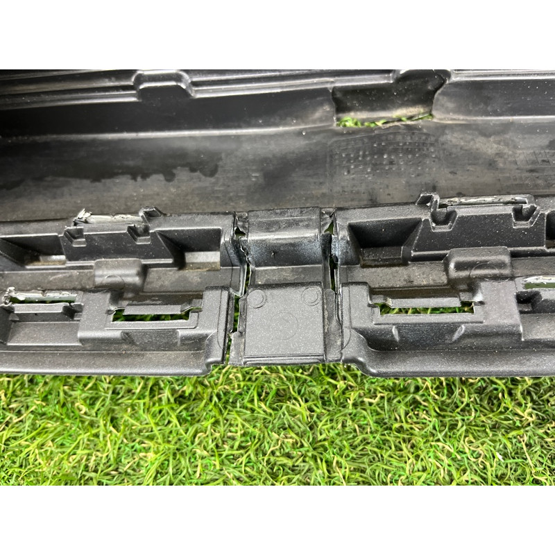 Бампер (зовнішні елементи кузова) Volkswagen Touareg FL 2015 3.6 7P6807421FGRU