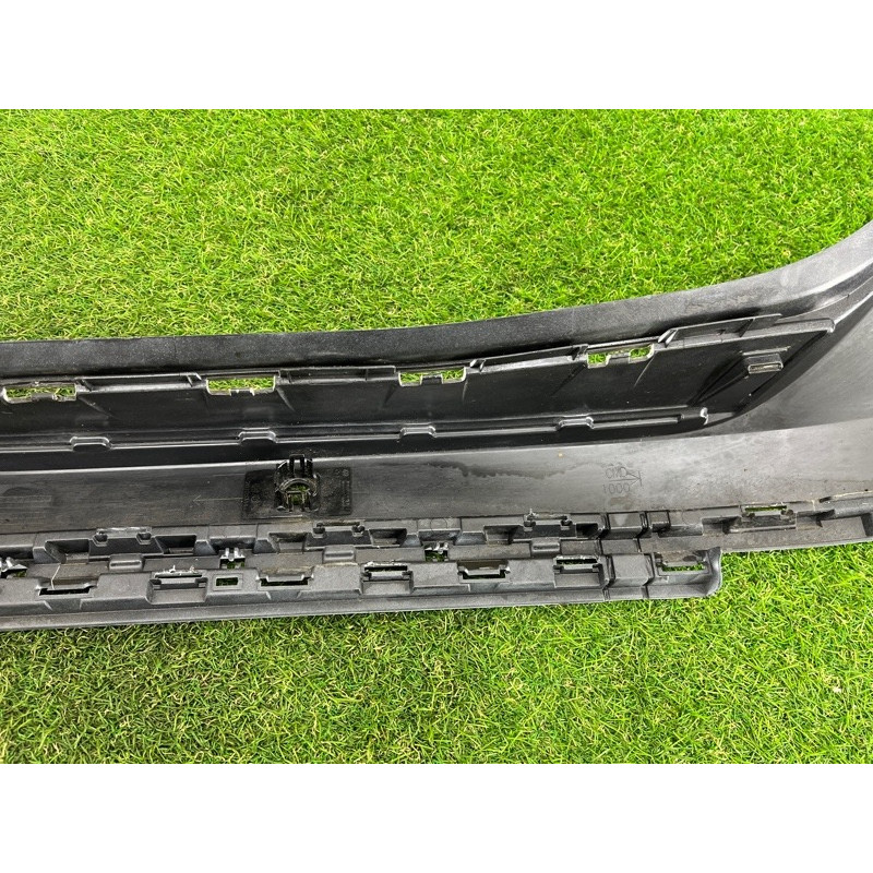 Бампер (зовнішні елементи кузова) Volkswagen Touareg FL 2015 3.6 7P6807421FGRU