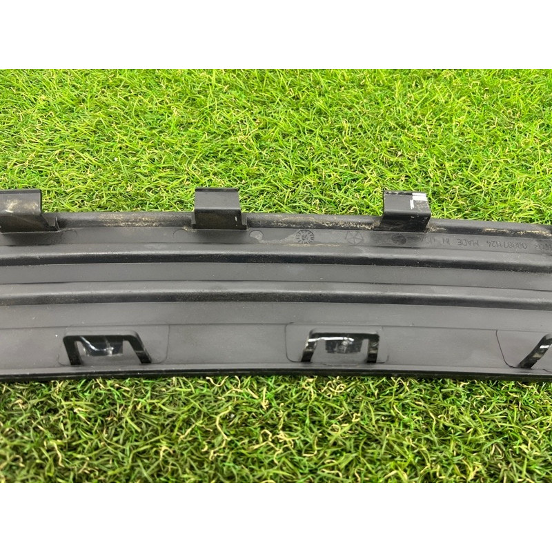 Накладка на бампер (кузов и элементы) Jeep Grand Cherokee WK2 2016 3.6 68111633AB