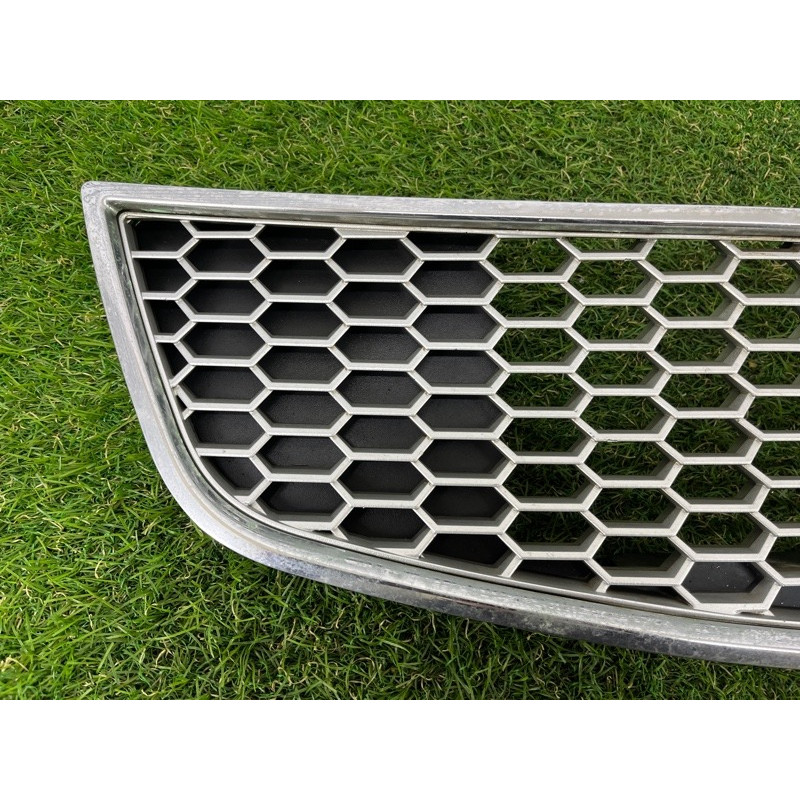 Решетка радиатора (наружные элементы кузова) CHEVROLET Cruze J300 2011 1.4 95225614