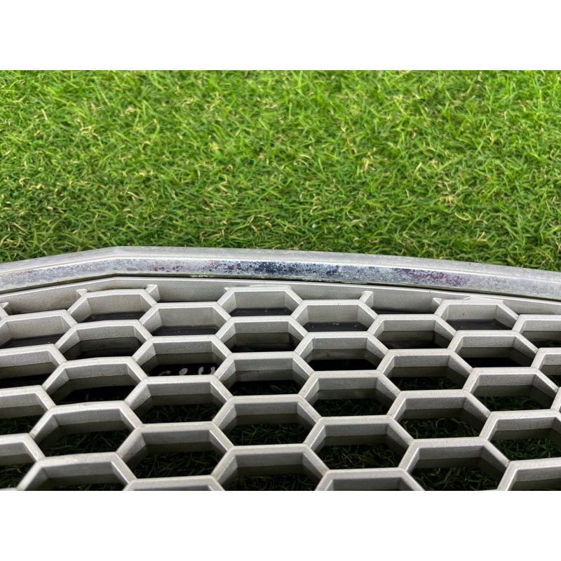 Решетка радиатора (наружные элементы кузова) CHEVROLET Cruze J300 2011 1.4 95225614