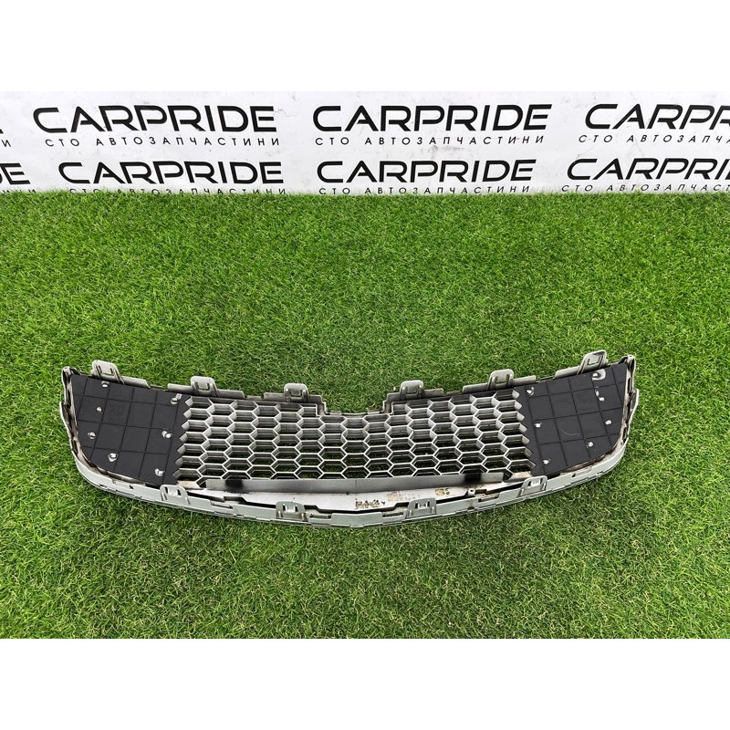 Решетка радиатора (наружные элементы кузова) CHEVROLET Cruze J300 2011 1.4 95225614