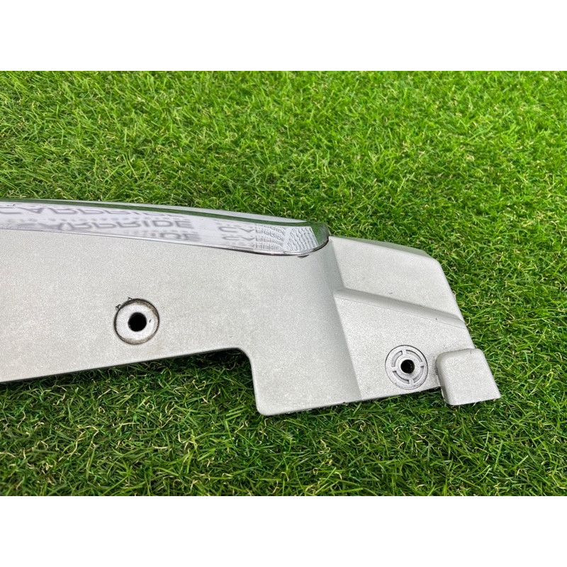 Решетка радиатора (наружные элементы кузова) CHEVROLET Cruze J300 2011 1.4 96981100