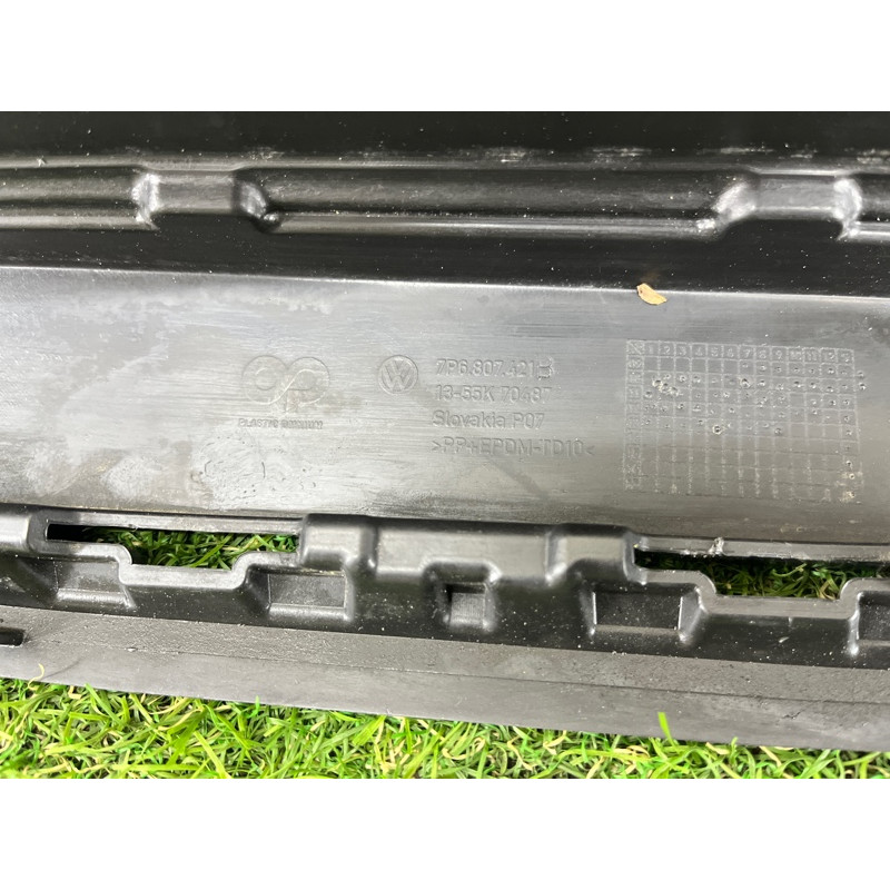 Бампер (наружные элементы кузова) Volkswagen Touareg NF 2012 3.6 7P6807421BGRU