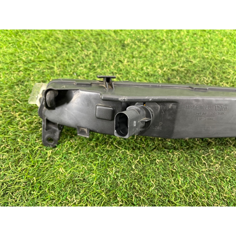 Указатель поворотов (оптика) AUDI Q7 4L 2007 3.6 4L0953042A