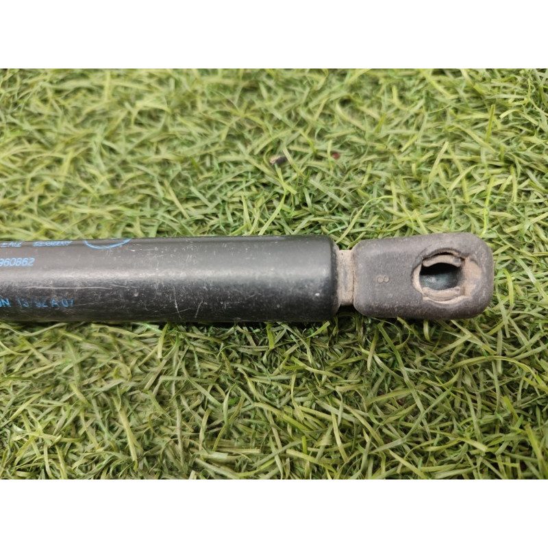 Амортизатор багажника (кузов і елементи) BMW 3-series E36 51241960862