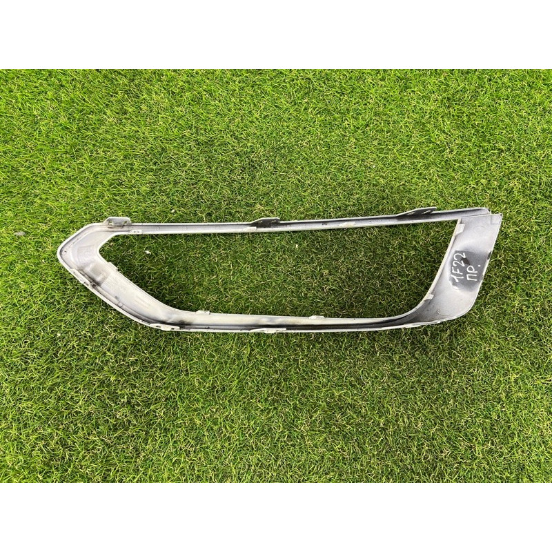 Накладка на бампер (кузов и элементы) BMW 2-series F22 2015 2.0 51117311666