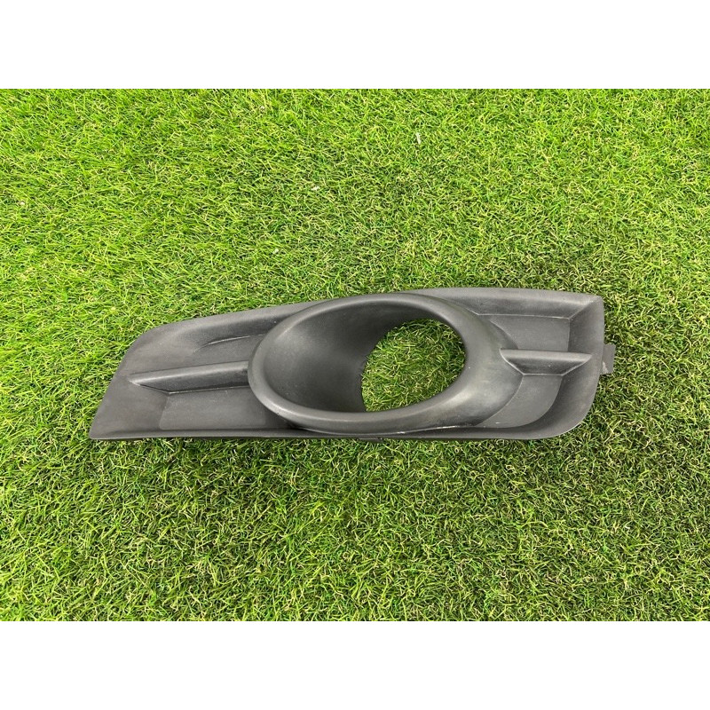 Накладка противотуманной фары (кузов и элементы) CHEVROLET Cruze J300 2011 1.4 94831152