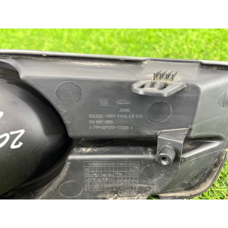 Накладка противотуманной фары (кузов и элементы) CHEVROLET Cruze J300 2011 1.4 94831151