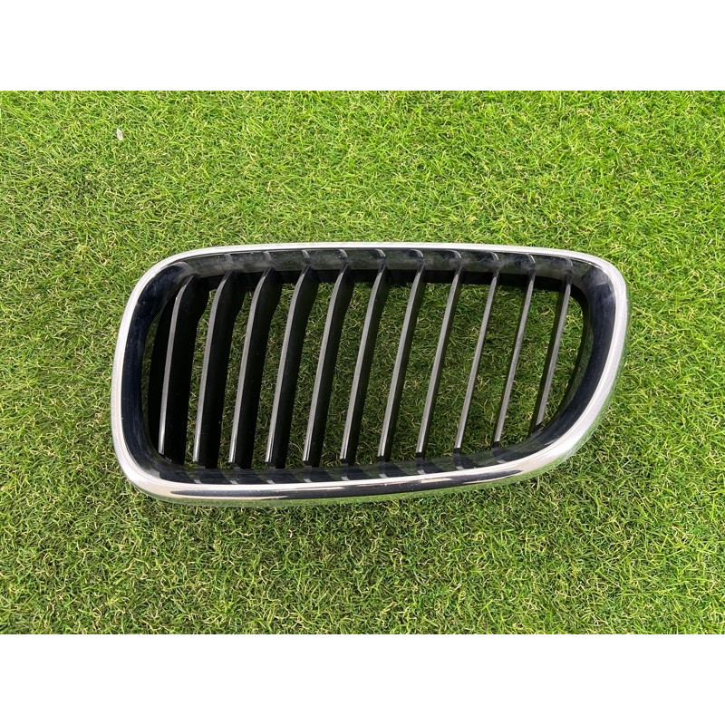 Решетка радиатора (наружные элементы кузова) BMW 2-series F22 2015 2.0 51137295521