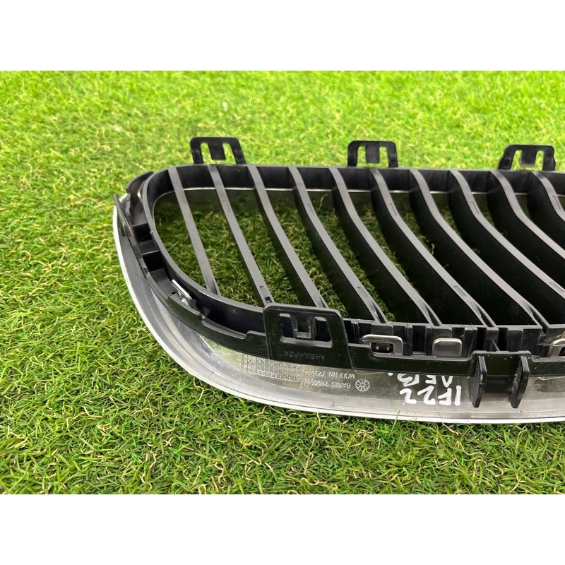 Решетка радиатора (наружные элементы кузова) BMW 2-series F22 2015 2.0 51137295521