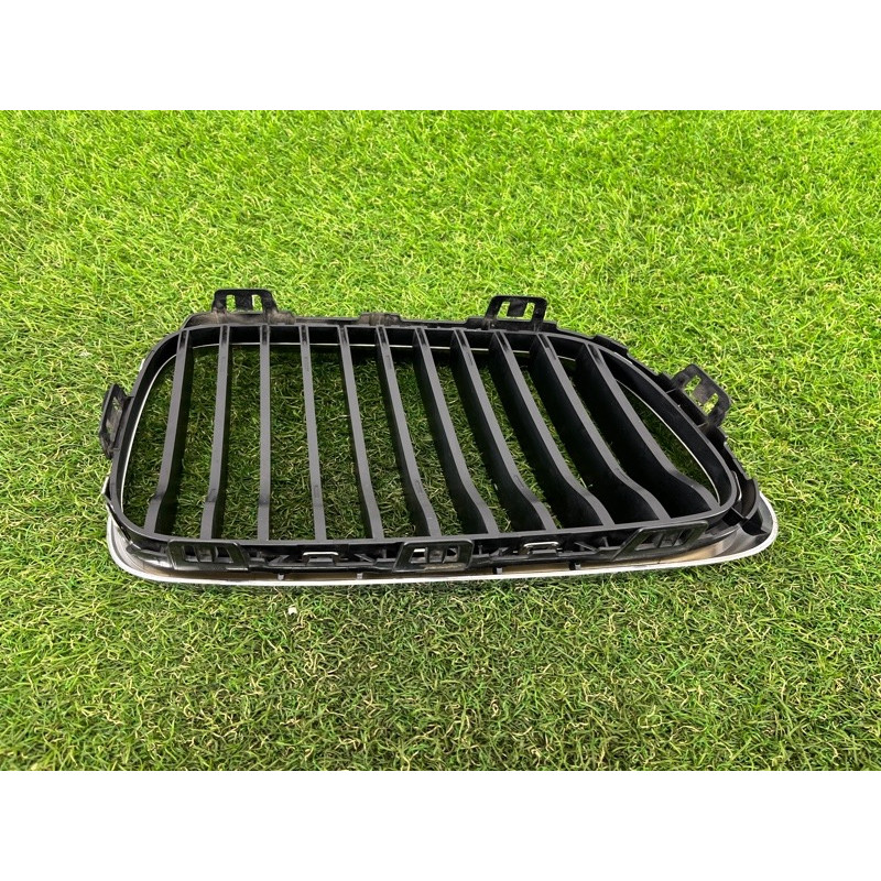 Решетка радиатора (наружные элементы кузова) BMW 2-series F22 2015 2.0 51137295521