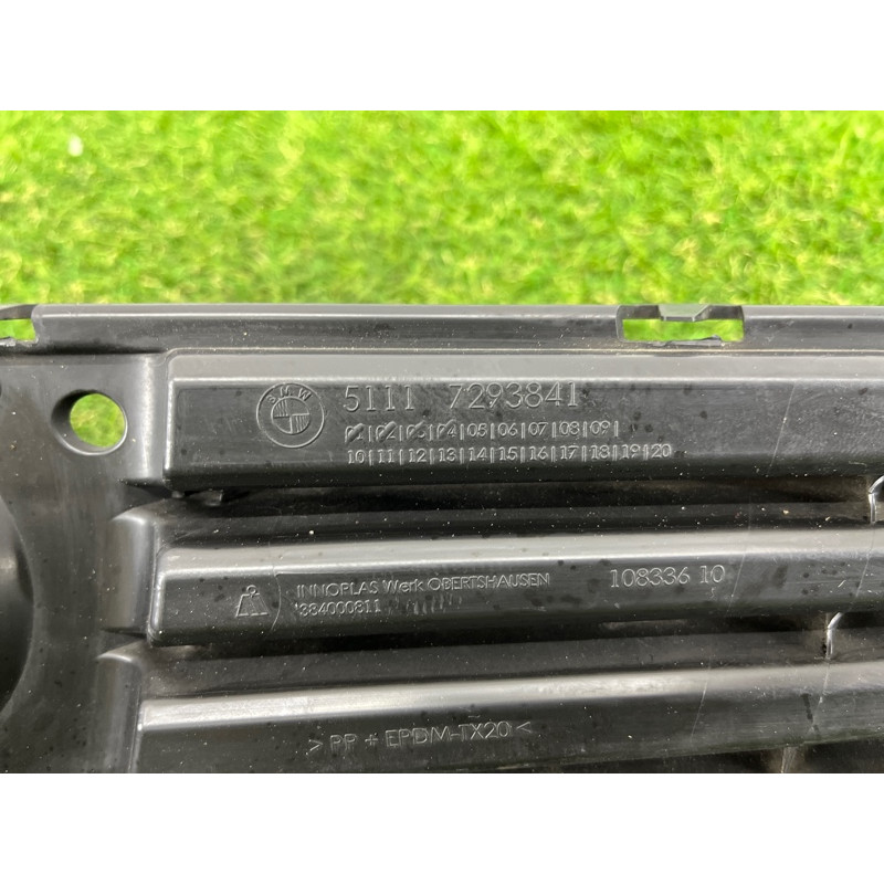 Накладка противотуманной фары (кузов и элементы) BMW 2-series F22 2015 2.0 51117293841