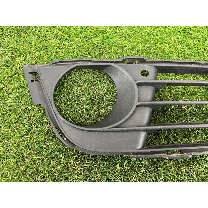 Накладка противотуманной фары (кузов и элементы) BMW 2-series F22 2015 2.0 51117351824