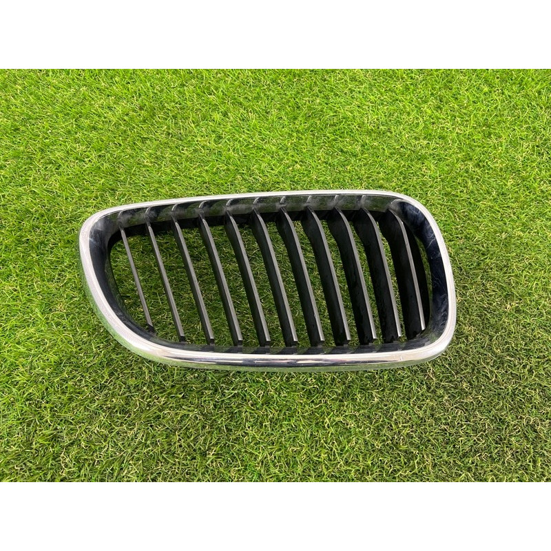 Решетка радиатора (наружные элементы кузова) BMW 2-series F22 2015 2.0 51137295522