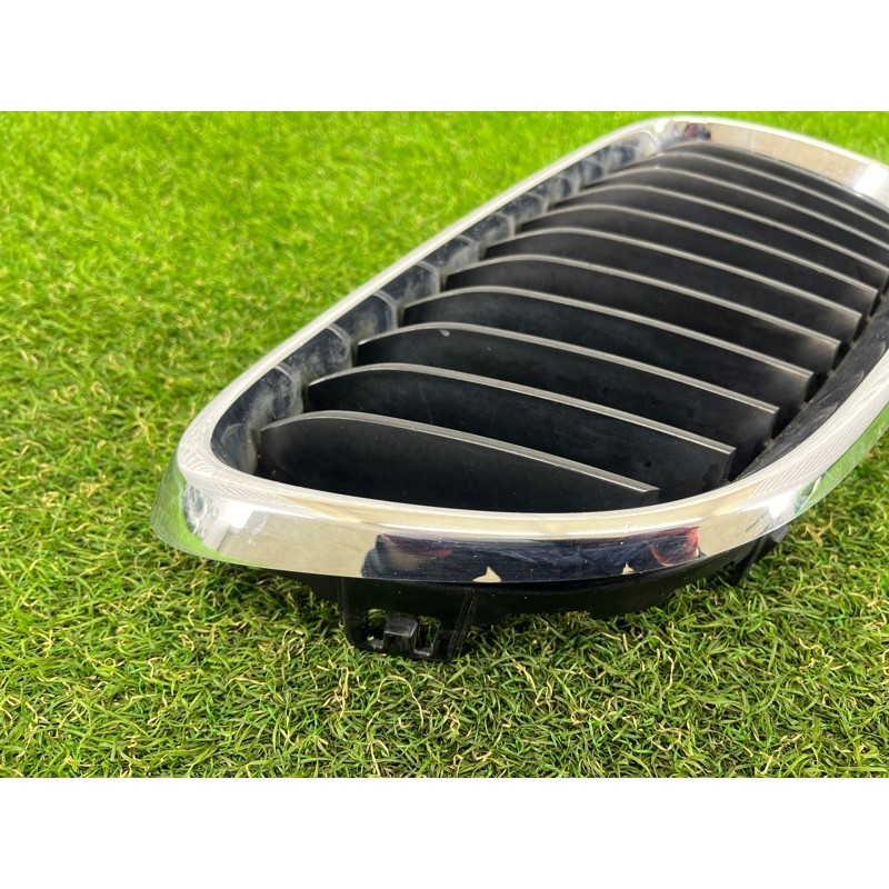 Решетка радиатора (наружные элементы кузова) BMW 2-series F22 2015 2.0 51137295522