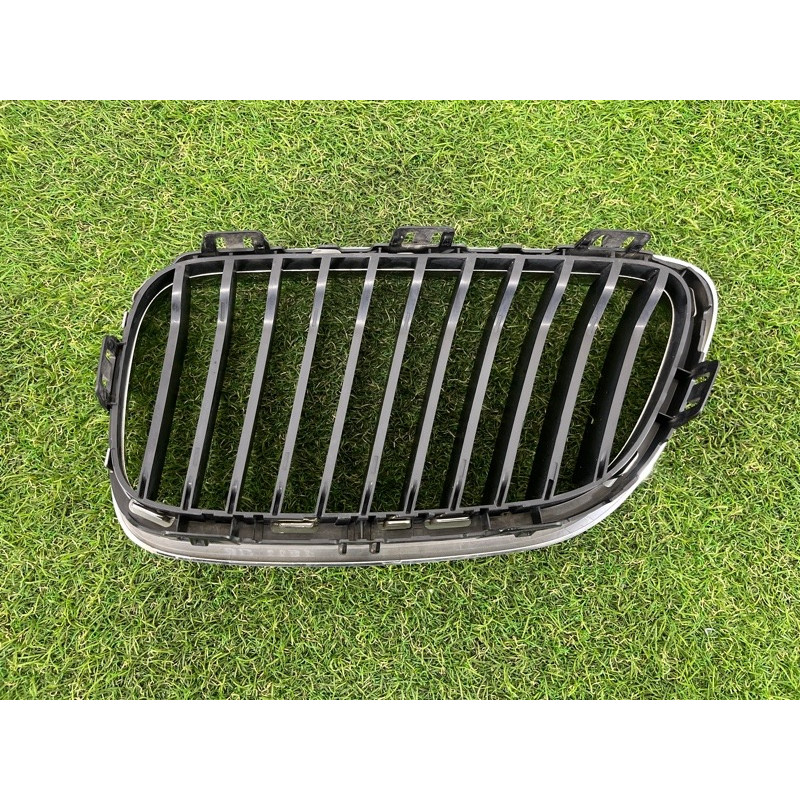 Решетка радиатора (наружные элементы кузова) BMW 2-series F22 2015 2.0 51137295522