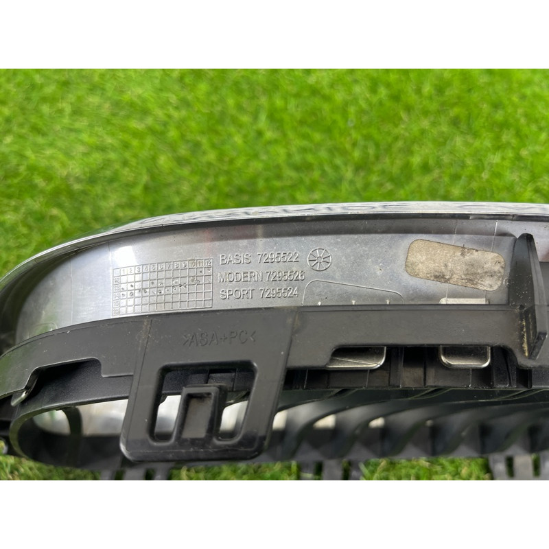 Решетка радиатора (наружные элементы кузова) BMW 2-series F22 2015 2.0 51137295522