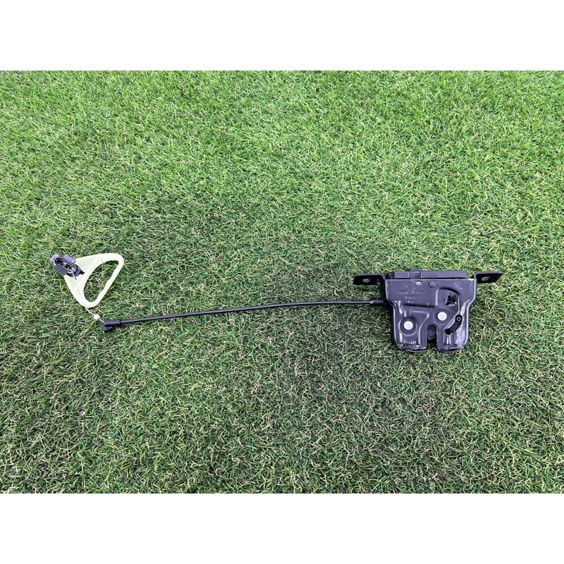 Замок багажника (кузов и элементы) BMW 2-series F22 2015 2.0 51247304559