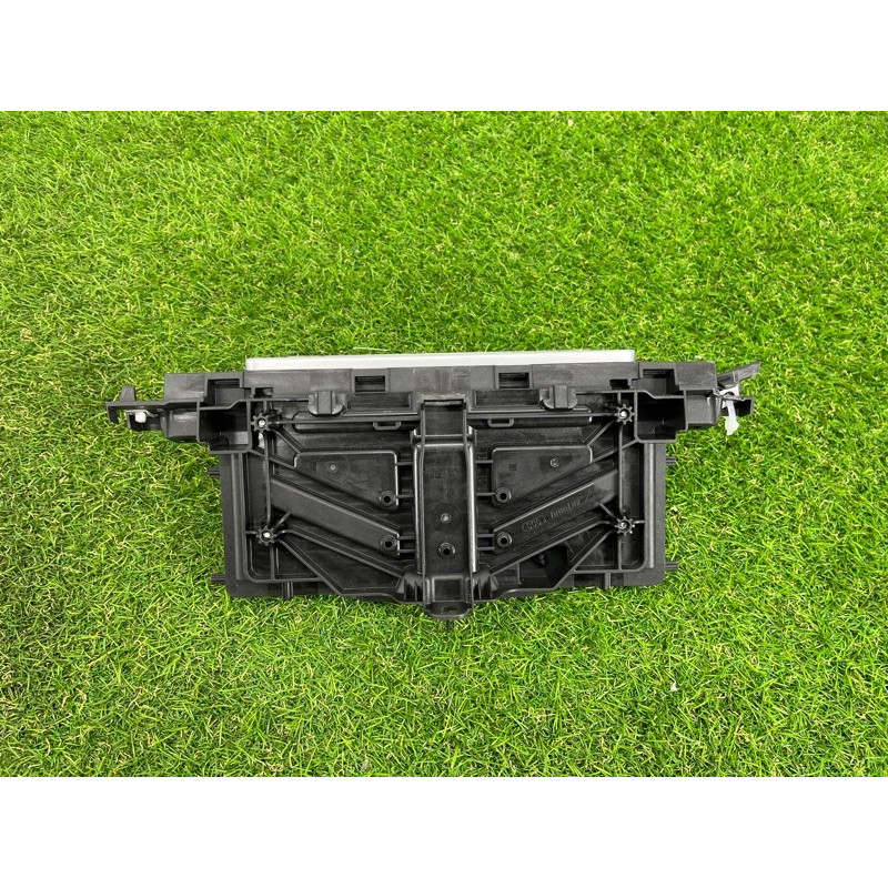 Монитор (электрика) AUDI A4 B9 2017 2.0 8W1919605