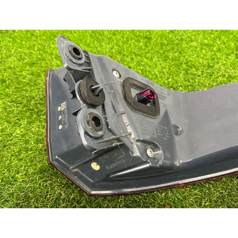 Задній ліхтар (оптика - оптика) BMW 5-series G30 2017 2.0 B46B20 63217376470