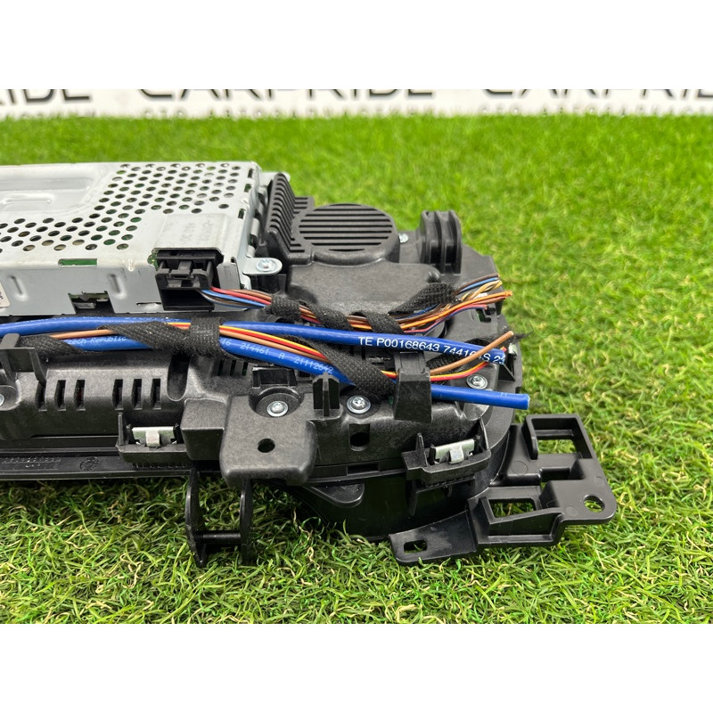 Панель приборов (салон) BMW 5-series G30 2017 2.0 B46B20 62109878286