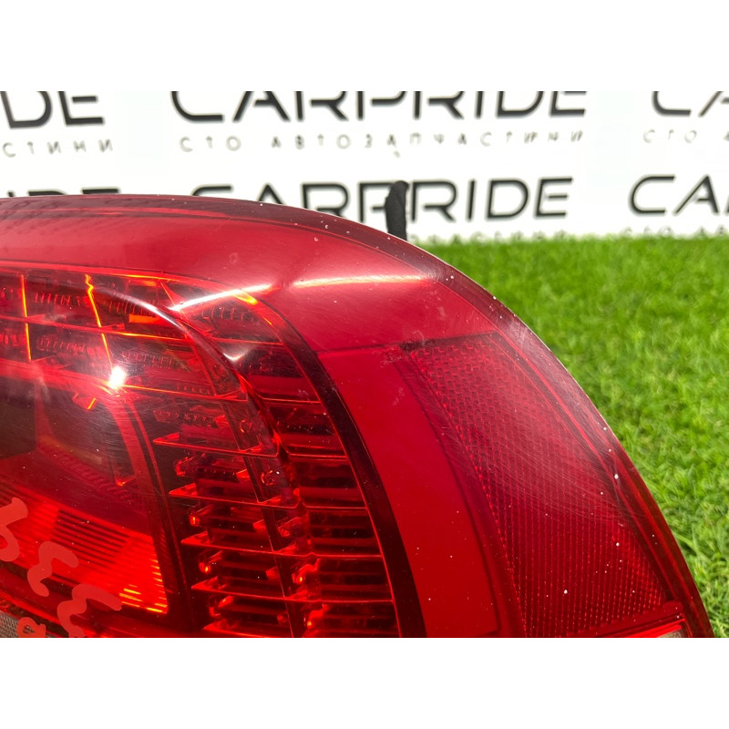 Задний фонарь (оптика) Volkswagen Touareg FL 2015 3.6 7P6945208A