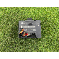 Блок управління дверима