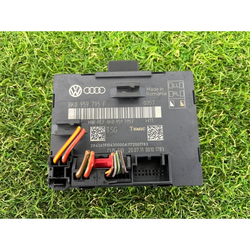 Блок управления дверьми (электрика / блок управления) AUDI Q5 8R 2012 3.2 CALB 8K0959795F