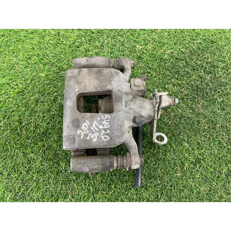 Суппорт тормозной (тормозная система) Dodge Journey SXT 2013 3.6 68159524AA