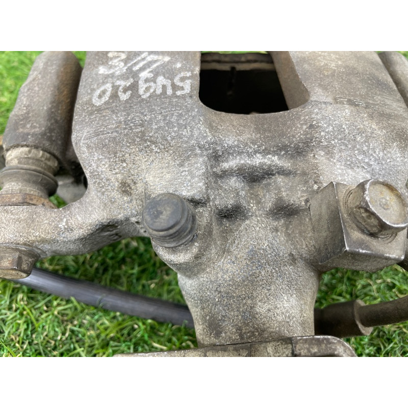 Суппорт тормозной (тормозная система) Dodge Journey SXT 2013 3.6 68159524AA