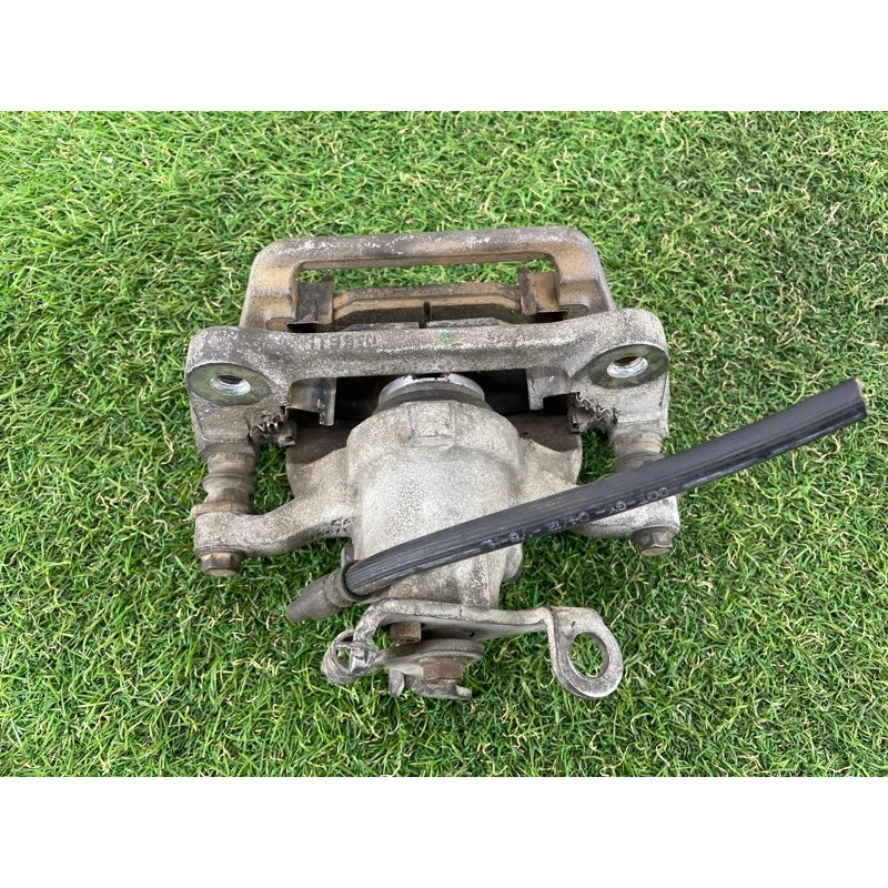 Суппорт тормозной (тормозная система) Dodge Journey SXT 2013 3.6 68159524AA