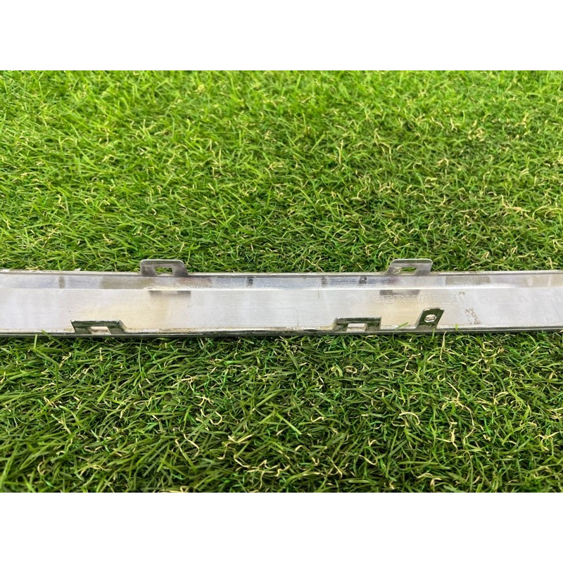 Молдинг бампера (кузов и элементы) Volkswagen Touareg FL 2015 3.6 7P6853835