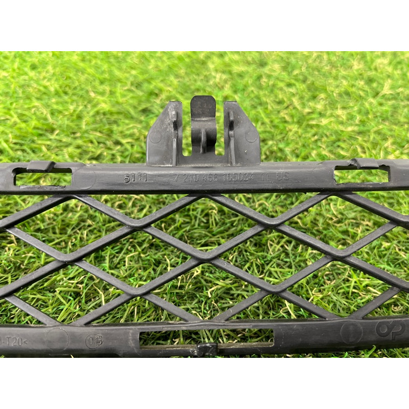 Решетка бампера (кузов и элементы) BMW X3 F25 2012 3.0 51117210466