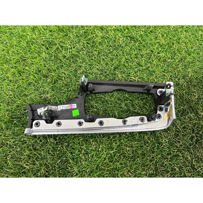 Декоративная накладка торпедо (салон) BMW 5-series F10 2011 3.0 51459192941